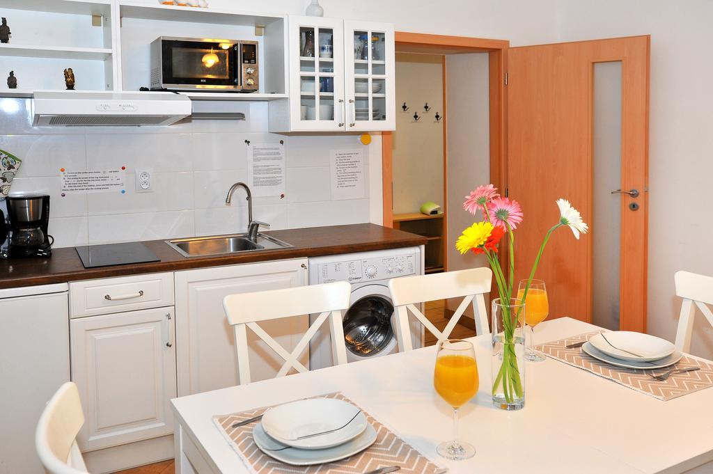 Condo In Vinohrady Прага Екстер'єр фото